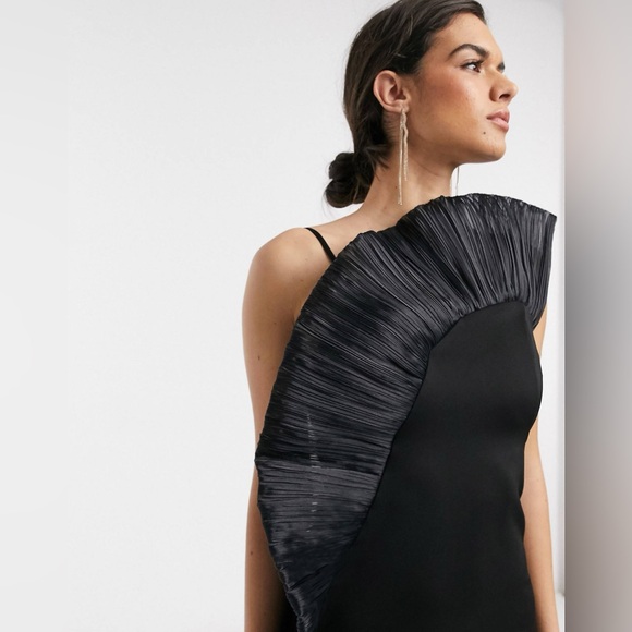 ASOS DESIGN | US 4 | Black - Picture 2 of 7